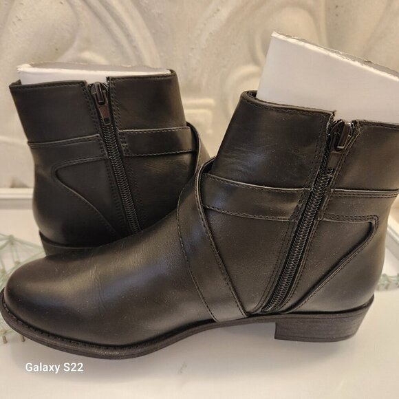 ROCKPORT "Vicky" Womens Leather Criss-Cross Ankle Boots. NIB. Size 6 - Picture 5 of 13